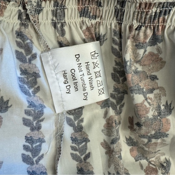 NWT O.P.T Daphne multi Floral Smocked Short Sleeve Maxi Dress L - Picture 11 of 11